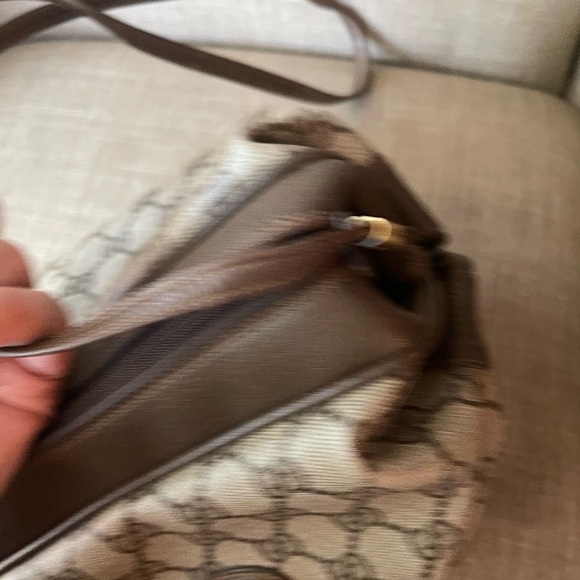 Authentic Gucci vintage GG canvas crossbody bag 001.115.5770 (F1001) - Picture 13 of 14
